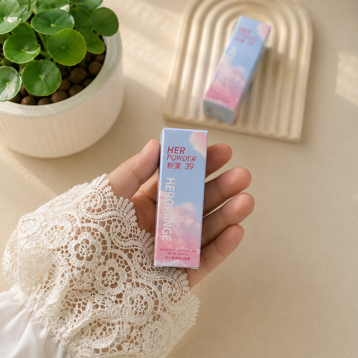 رژلب مایع طرح سِرُم کُره ای