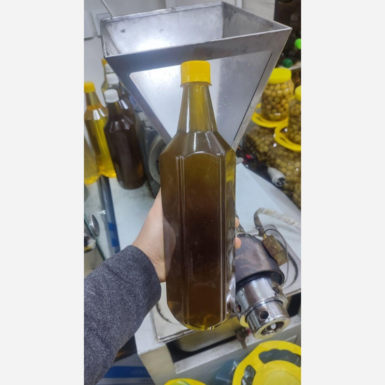 روغن زیتون فرابکر 1 لیتری کاملا خالص(مستقیم از تولید کننده)