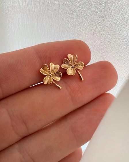 گوشواره میخی گل طلایی ژوپینگ 3