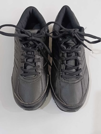 کتونی اورجینال FILA چرم سایز 40 2
