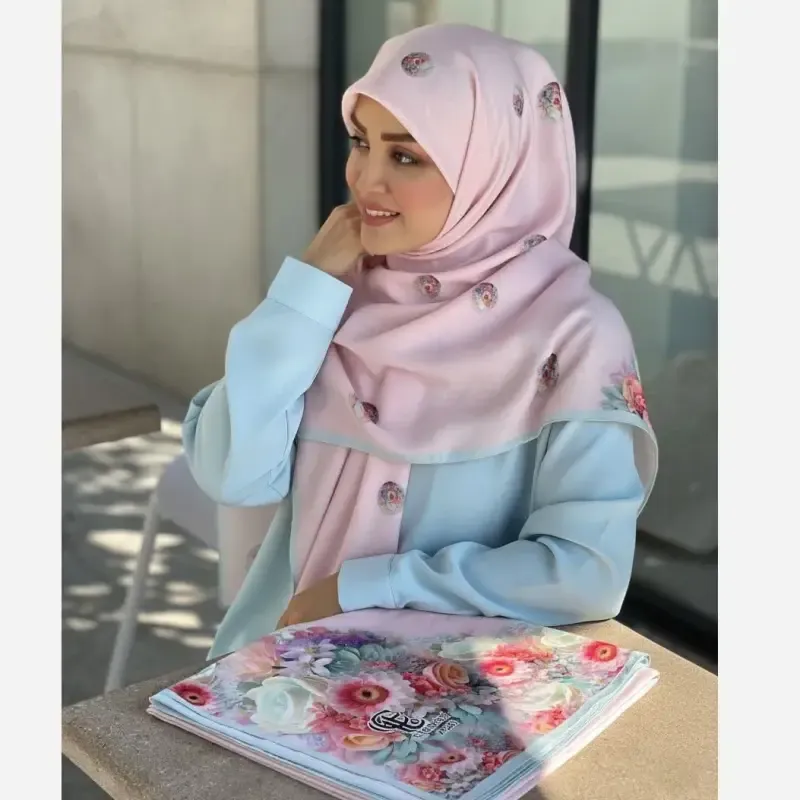 روسری نخ کاستوم طرح تبسم قواره بزرگ 140x140 سیتو صورتی آبی 10