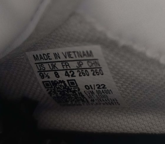 کتونی اورجینال مردانه adidas چرم سایز 42 3