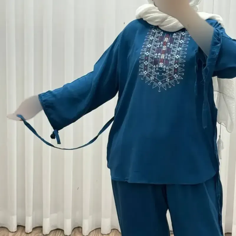 بلوز شلوار نخی مدل آیدا چاپی فری سایز مناسب تا سایز 50 شسته شده بدون آبرفت و رنگ رفت کمربند دار چهار فصل 2